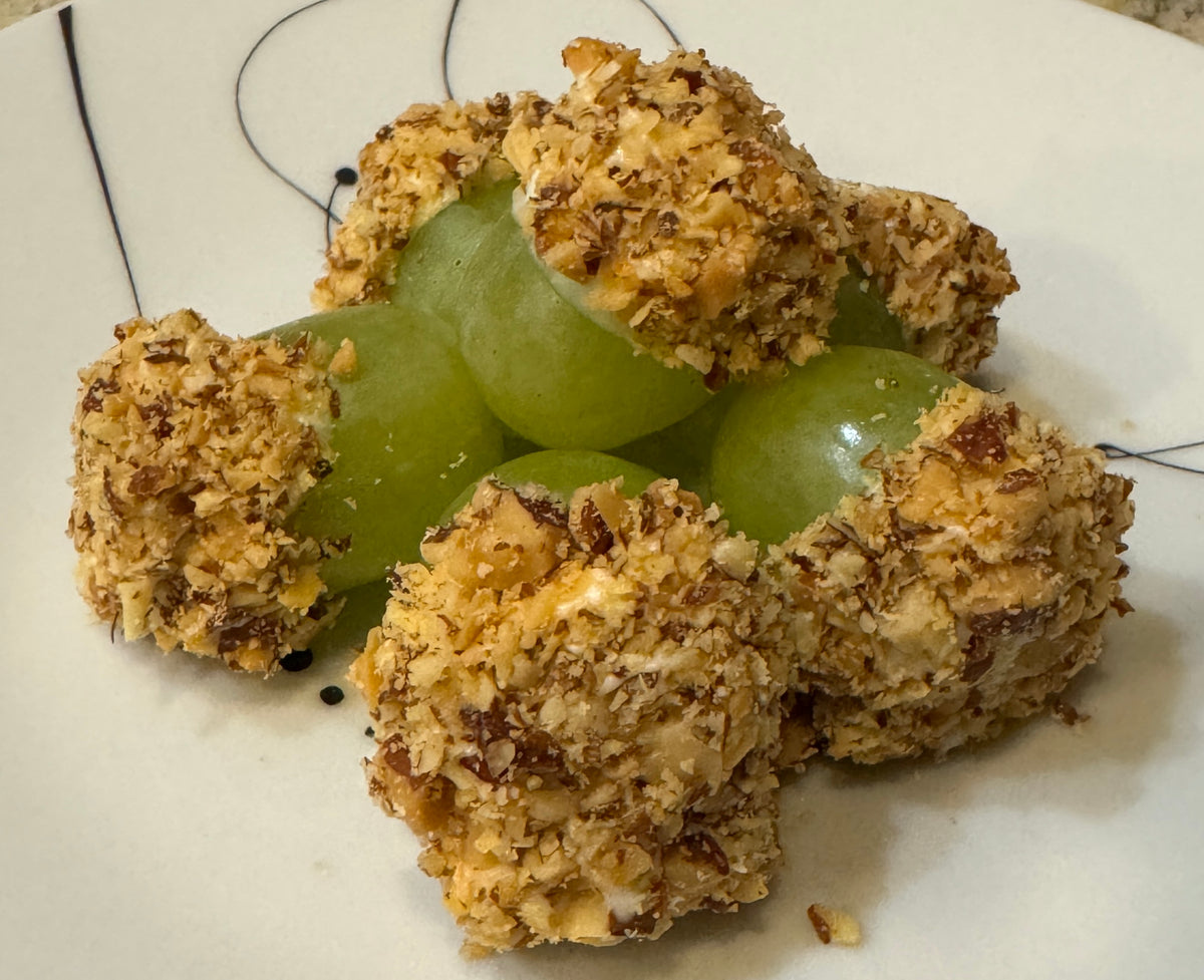 773 — Green Grapes